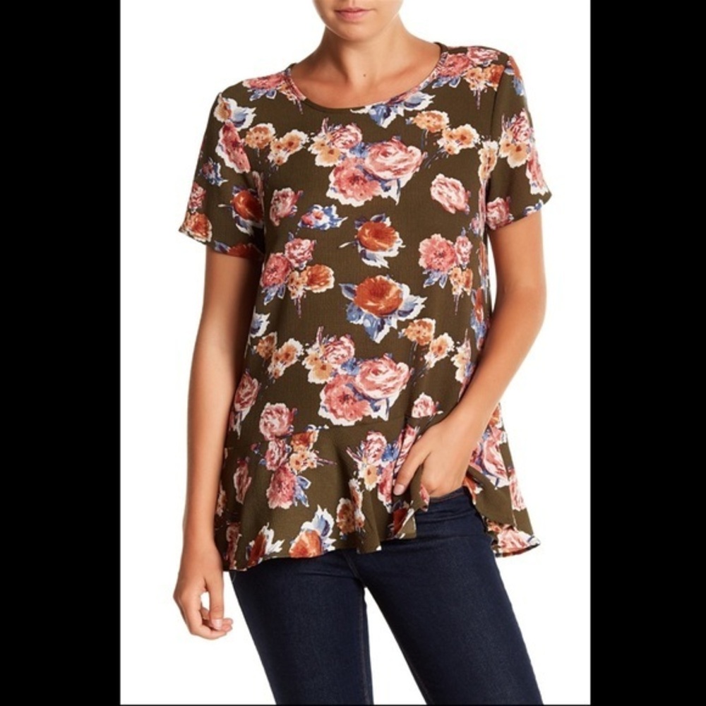 Pleione Pebbled Crepe Ruffle Tunic